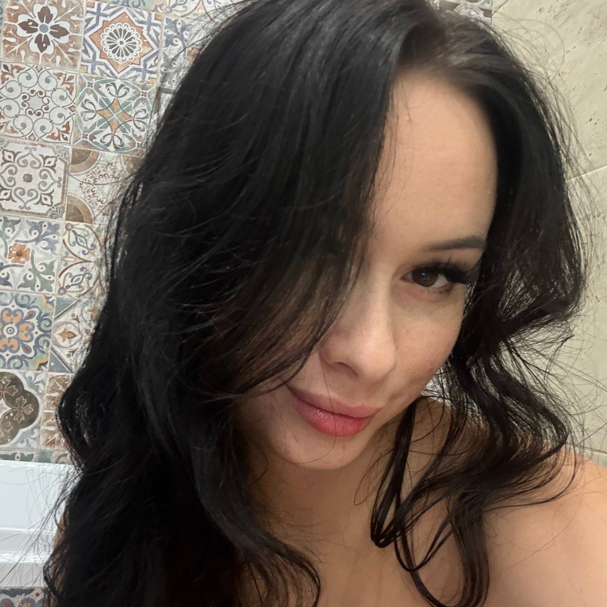 Megan428165's tweet image. Hi lovelies follow my new account 💓 💗