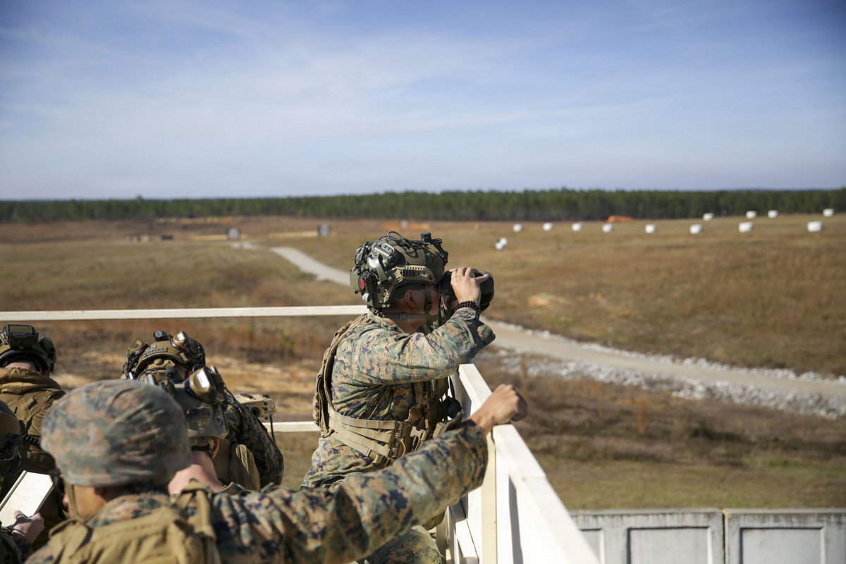 USMC's tweet image. #Marines with @marforres takes part in a tactical air-control party (TACP) exercise at Rattlesnake Range, Hattiesburg, Mississippi.

TACP exercises prepare prospective joint terminal attack controllers and joint fires observers for formal schools.

#USMC #SemperFi #Training