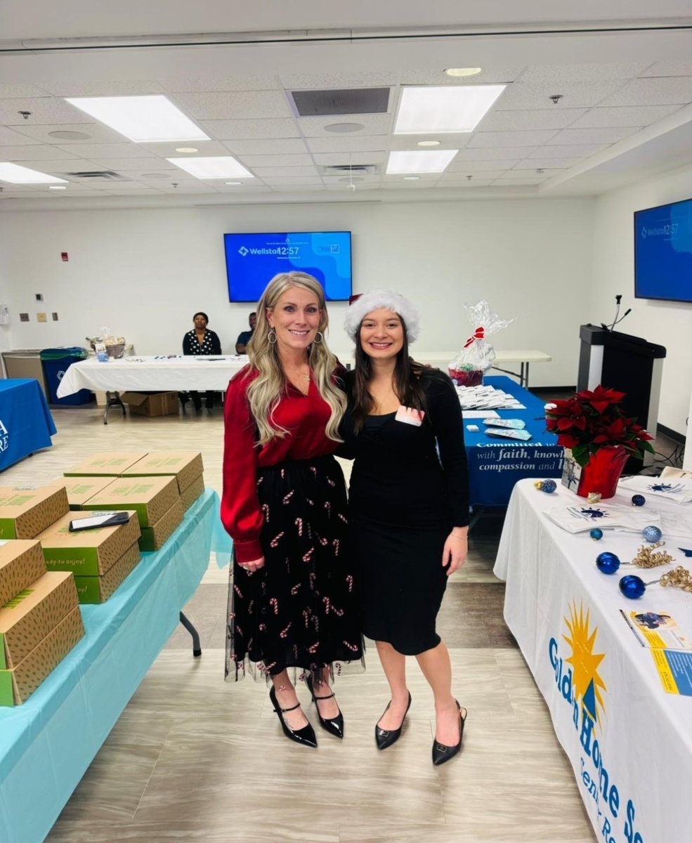 SueWithSynergy's tweet photo. Today we had a wonderful time at Wellstar North Fulton Hospital for their holiday vendor event. It was fantastic meeting the case managers there and congratulations to Chance who won our raffle.  We had a terrific time with all who attended.

#AgingInPlace #HomeCare https://t.co/iJNJstqUm0