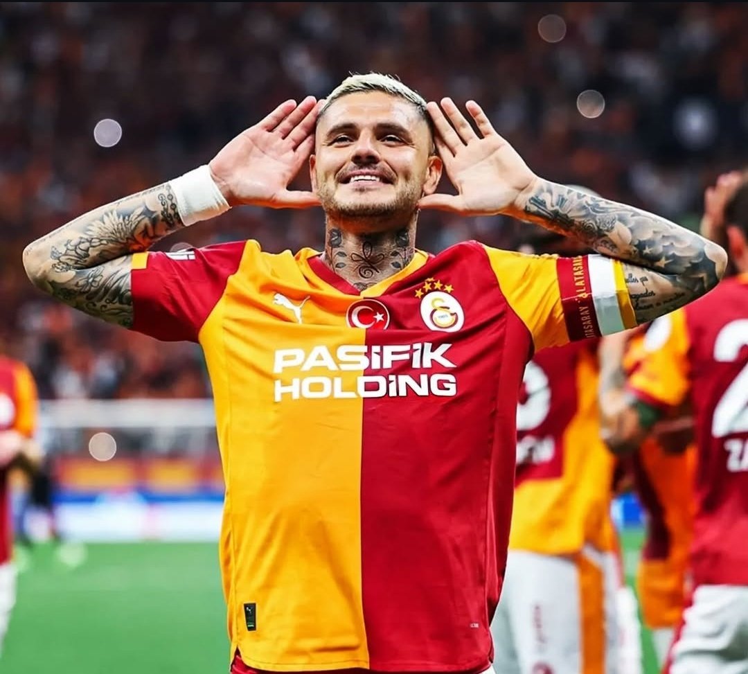 #Icardi Mauro bizler için golden ibaret olmadı, o burada tutkuyu buldu bizlerde onunla umut bulduk. Galatasaray'ın şu anki vizyonunda çok büyük emeği var. Sen hep büyük #Galatasaray ailesinin yani taraftarın kalbindesin. Seninle devam edilmeli #captain <a href="/MauroIcardi/">MauroIcardi</a> 🤎