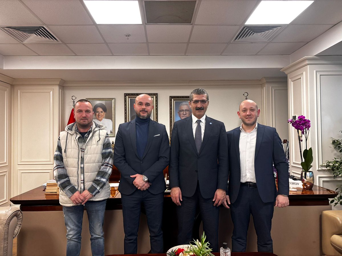 İYİ Parti İstanbul İl Başkanımız Sayın Yücel Coşkun makamında ziyaret edip, kongre sonrası başarı dileklerimizi ilettik.
Misafirperverliğinden dolayı başkanımıza teşekkür ederiz🇹🇷
<a href="/iyiparti_34/">İYİ Parti İstanbul</a> 
<a href="/Yucel_Coskun/">Yücel Coşkun</a> 
<a href="/YasarEzelAk/">Yaşar Ak</a>