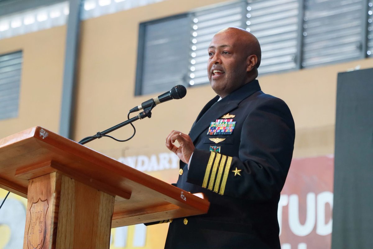 USinTT's tweet photo. On December 11, the U.S. Embassy in Port of Spain, in collaboration with United States Southern Command (USSOUTHCOM), donated educational equipment and supplies valued at US$25,000 to Waterloo Secondary School. This initiative is part of USSOUTHCOM’s ongoing Humanitarian Assistance Program, which seeks to strengthen learning environments and advance digital literacy among students.

The donation includes 10 desktop computers, 10 desks, 10 chairs, 10 UPS, a printer, 10 whiteboards, a refrigerator, microwave, stationery, and supplies. The Humanitarian Assistance Program supports learning environments, promotes digital literacy, and enhances opportunities for students.

Read more: https://t.co/pYq0npQcz8