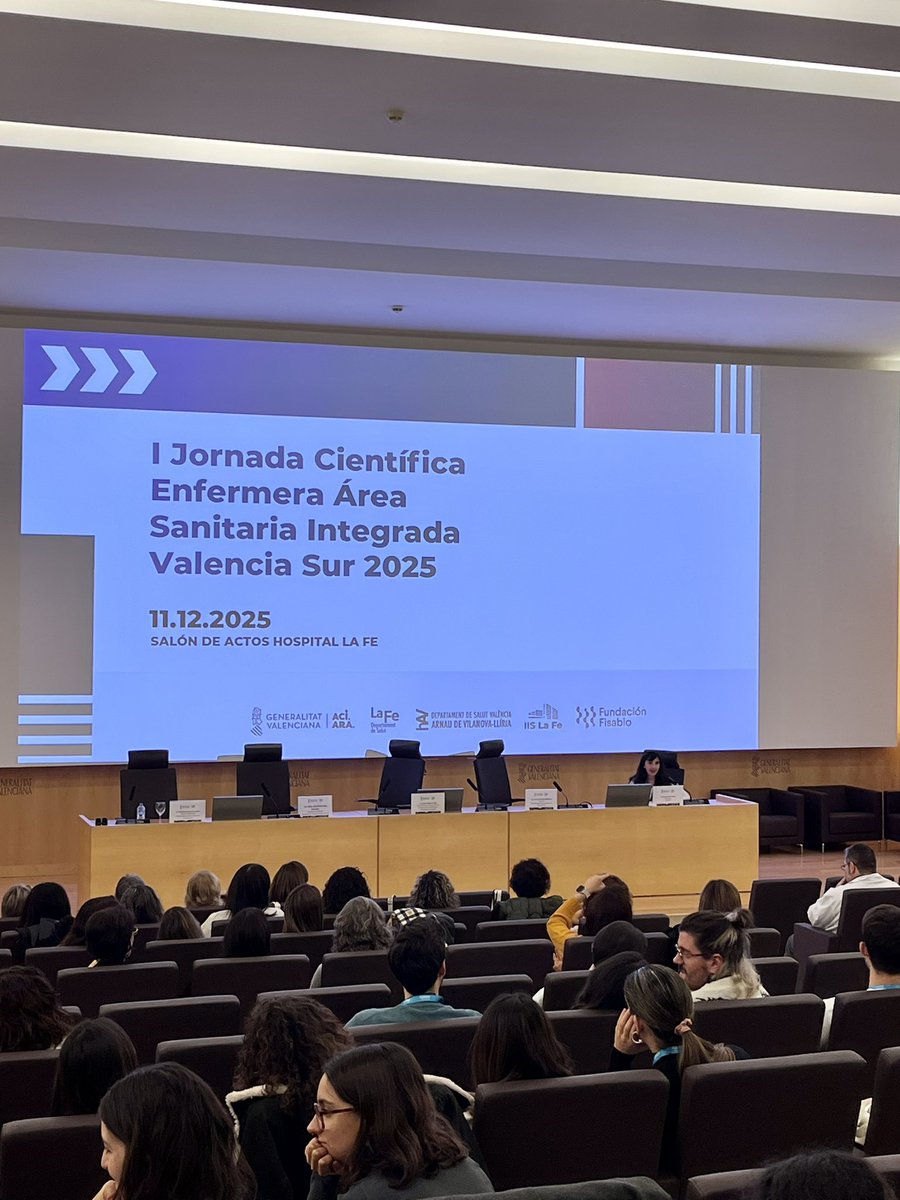 victoriopal's tweet photo. Hoy he asistido a la I Jornada Científica de Enfermería en @HospitalLaFe. Aquí hay mucho futuro!!! 🦾👏🏽👏🏽 Enhorabuena a todos, y en especial a mi compi Lorena de UCIN. https://t.co/8HlTrqdNVw