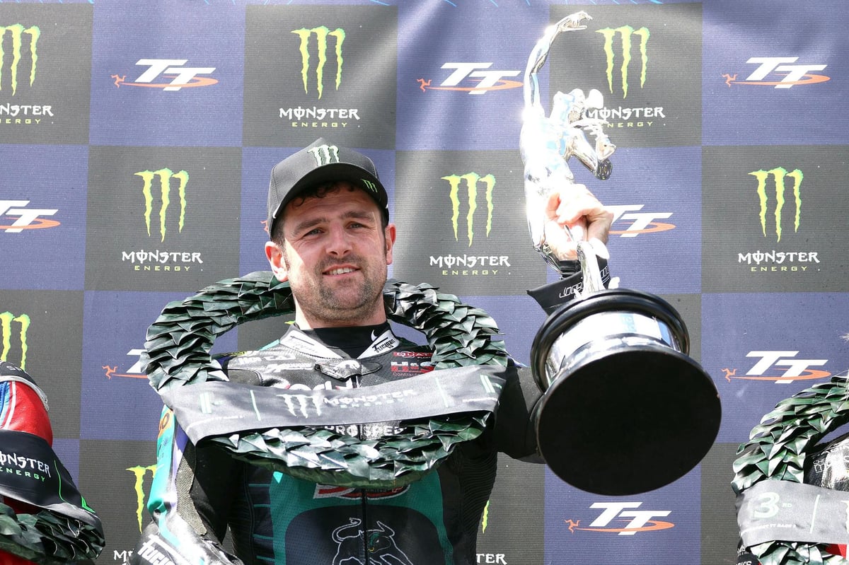 Disappointed that Michael Dunlop is not on the shortlist for BBC's sports personality of the year. Here's a guy who took 4 isle of man tt wins this year, surpassed his uncle Joeys record and took rider of the year and still not in it. #michaeldunlop #BBCspoty #motorsport