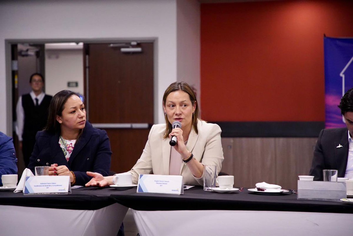 Junto a gremios como <a href="/CotelcoBogota/">Cotelco Bogotá Cundinamarca</a>, <a href="/AnatoCentral/">ANATO Capítulo Central</a>, <a href="/Acoltes/">ACOLTÉS</a>, <a href="/acodres_bogota/">Acodrés Bogotá</a>, <a href="/Asobares/">🇨🇴 ASOBARES COLOMBIA</a>, <a href="/AcolapColombia/">ACOLAP</a>, definimos los desafíos en competencias técnicas, habilidades digitales, sostenibilidad, innovación y servicio al cliente.

El turismo crece cuando trabajamos unidos.