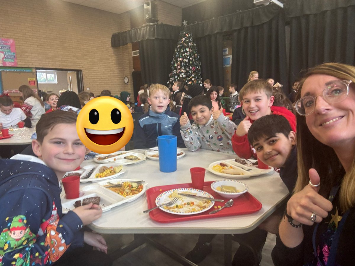 Hatchell Wood tweet media