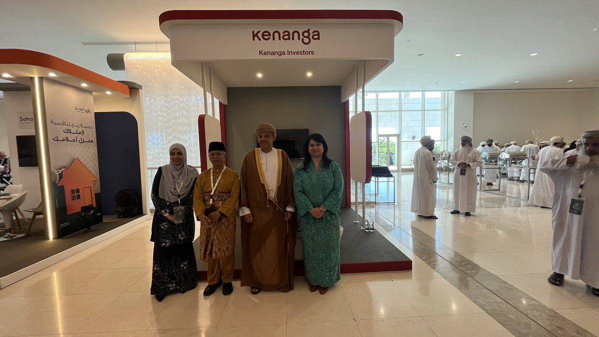 MYEmbMuscat's tweet image. The Embassy received a visit from Dr. Redzuan Bakar, CEO of Yayasan Waqaf Malaysia on 9 December 2025. He was invited to participate in the Oman Endowment Conference 2025, where he presented a paper on the Malaysian Waqf Fund.