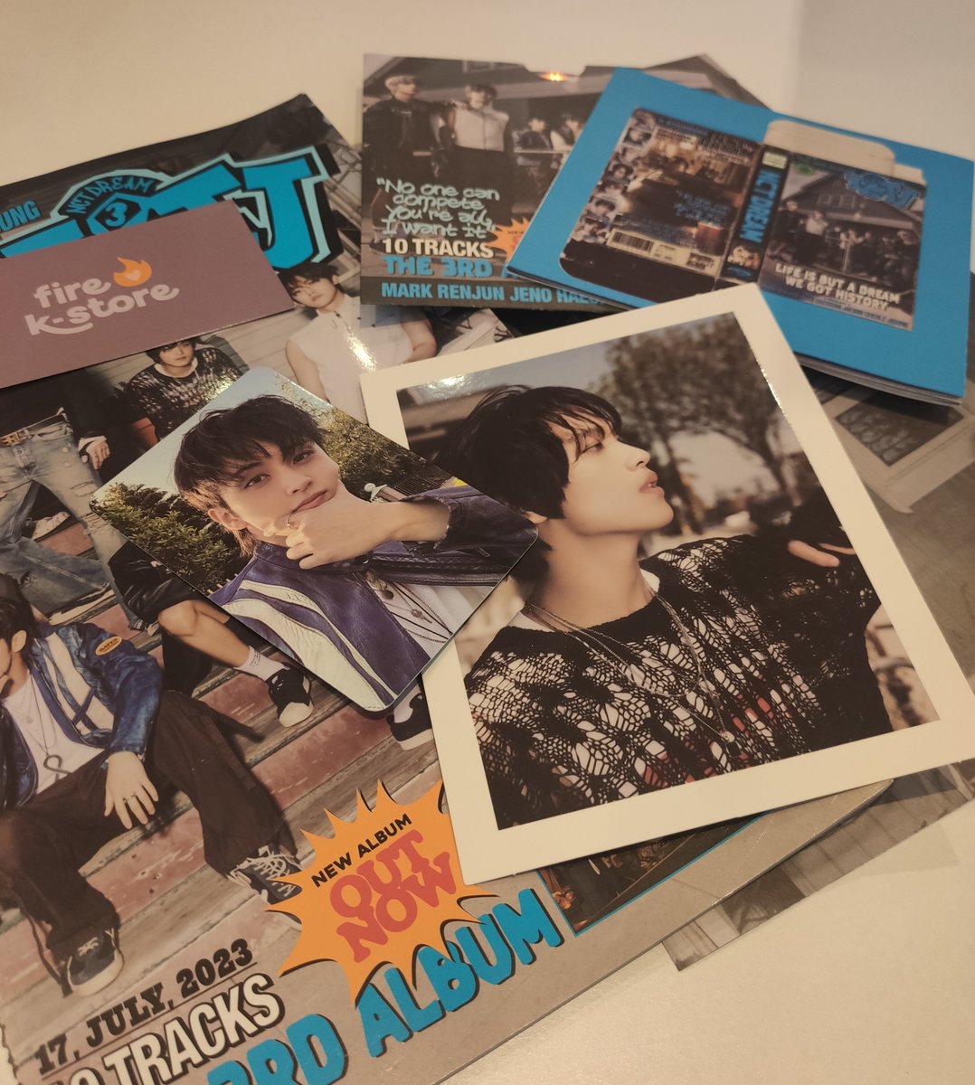 FireKStore's tweet image. [🔥] #NCTzen, o 3° full álbum #ISTJ do #NCTDREAM você encontra aqui 🙀💜 Fizemos um unboxing das duas versões #INTROVERT e #EXTROVERT para vocês conferirem lá nosso Instagram @firekstore 🥳 Esse combo em específico está com um preço diferenciado, não perca!