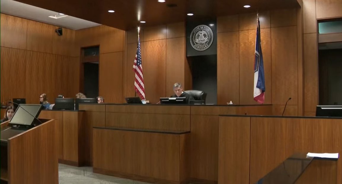 imadriienne's tweet image. #CharlieKirk #CharlieKirkAssassination #TheMurderOfCharlieKirk   

🚨 #TylerRobinsonHearing  

COURT IS LIVE BACK IN SESSION‼️ 

👇🏼👇🏼👇🏼 

youtube.com/live/d2FVID6Yn…