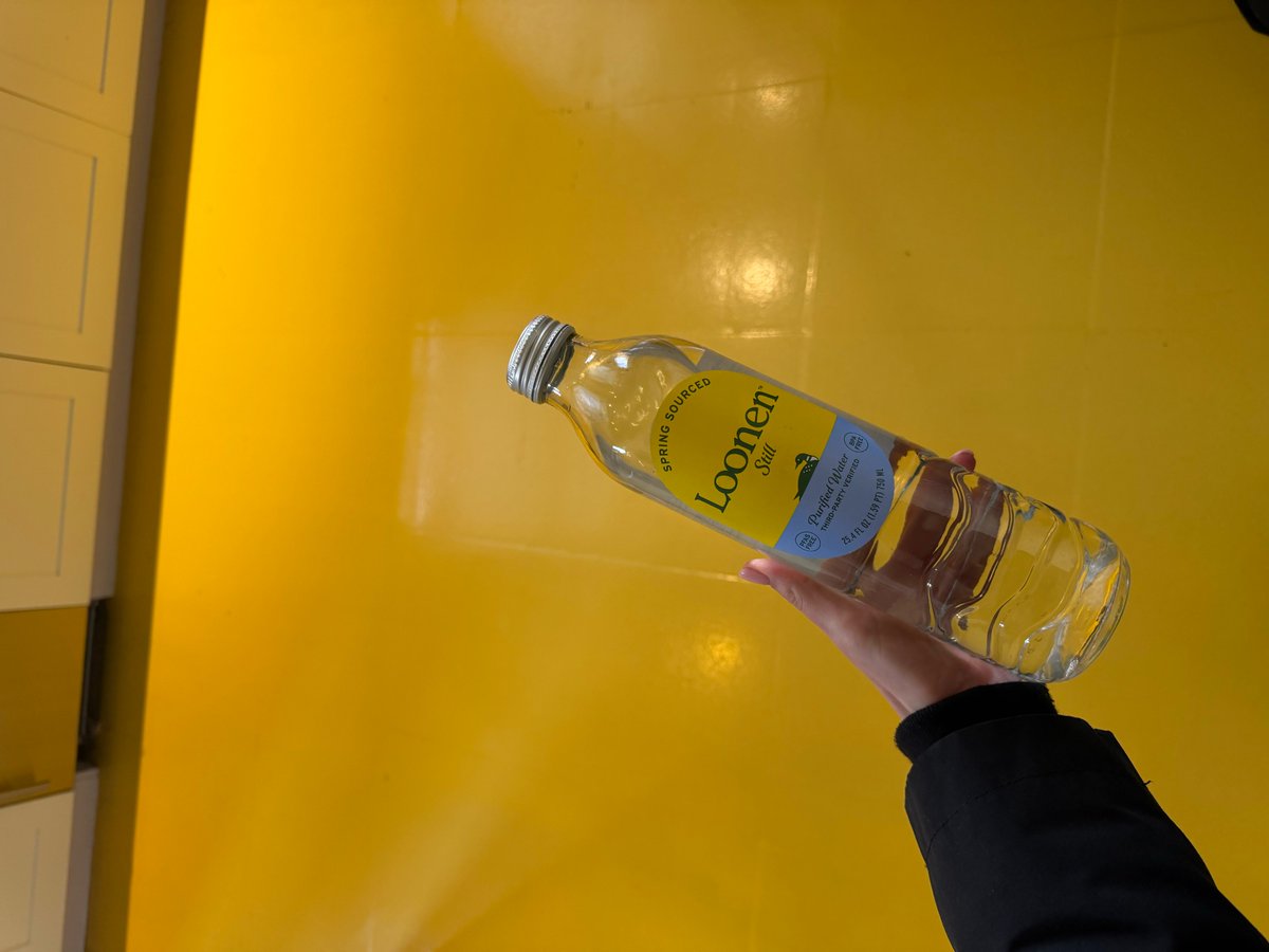 Congrats to @SRatiner on @loonenwater launch 🥤 https://t.co/4uxGqHfQK8