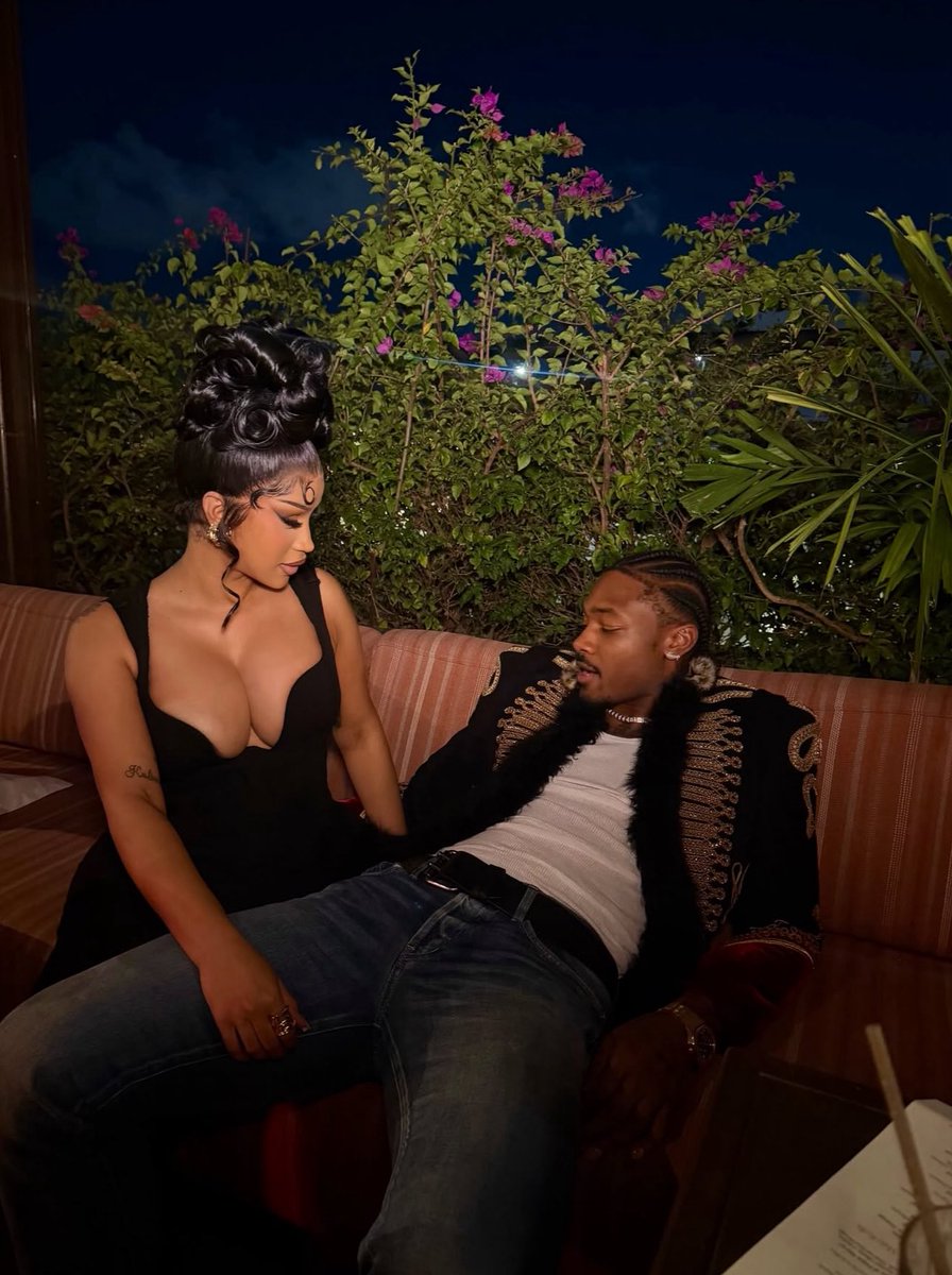 This picture of Cardi and Stefon… just breathtaking