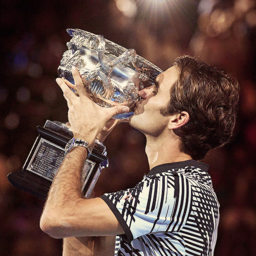 Roger Federer Live tweet media