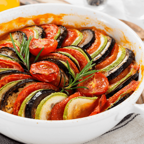 GuildMostWanted's tweet photo. Place this in front of [Reader]

"Bon appétit.~" https://t.co/I3cqrvZEWB