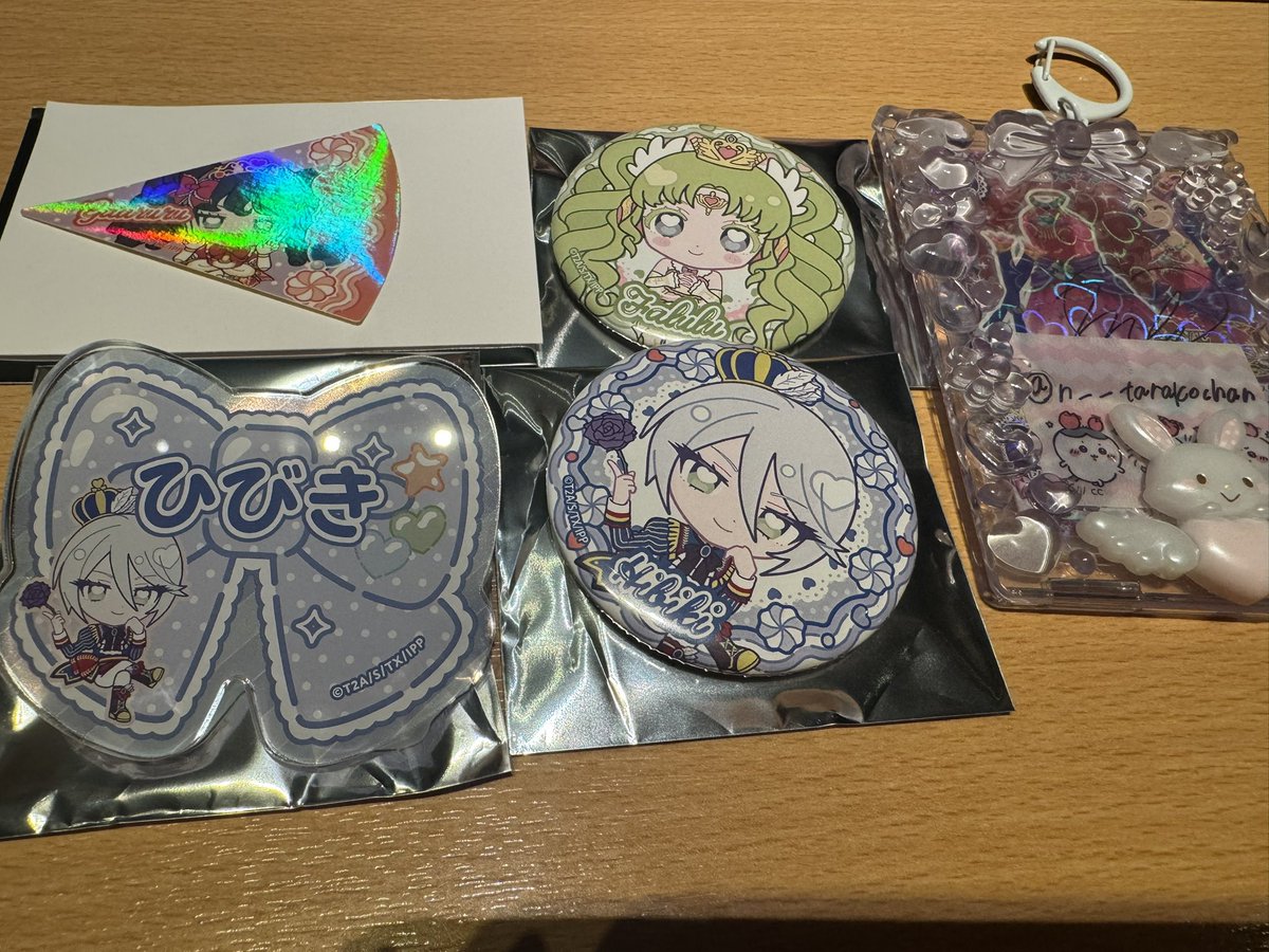 交換 譲渡】プリパラ きゃらっぴん 缶バッジ ネームバッジ ステッカー