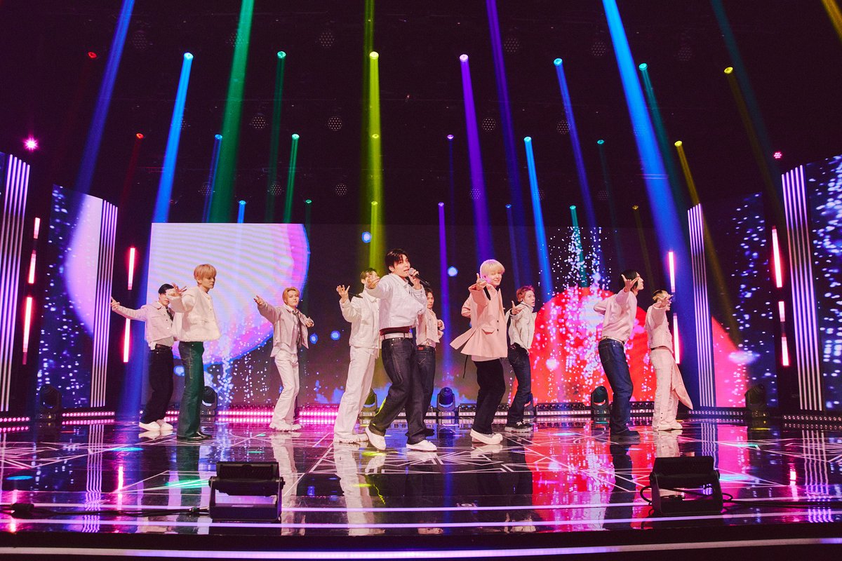 【TREASURE】のステージフォトを公開📷💥

素敵なパフォーマンスを
ありがとうございました💖🔥

#withMUSIC
#withMUSIC_behind
#TREASURE
<a href="/yg_treasure_jp/">TREASURE JAPAN OFFICIAL</a>