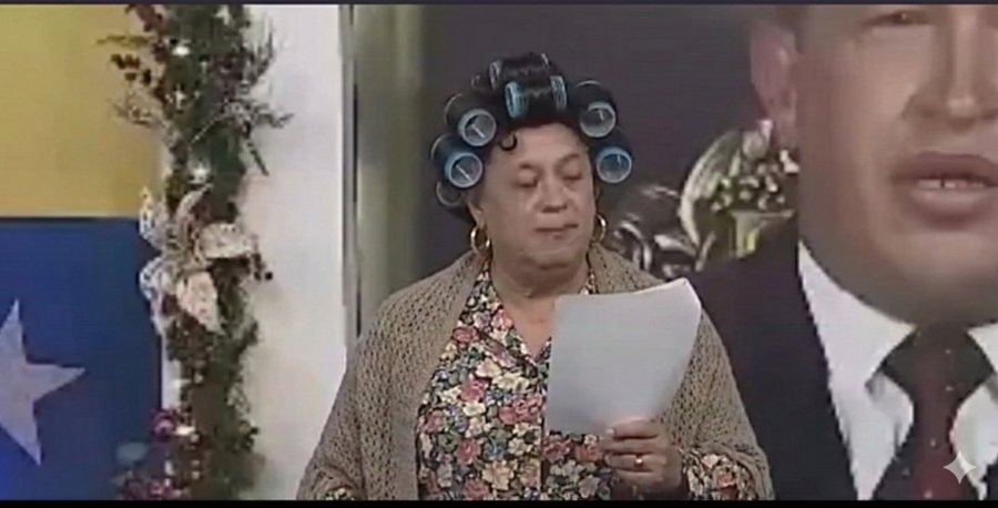 "María Corina se fue hace dos semanas".

"María Corina se fue hace un mes".

"María Corina se fue en 2024".

"María Corina estaba en Estados Unidos".

"María Corina... María Corina... María Corina...".