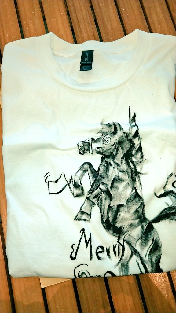 outofthehole13's tweet photo. チカホでやってるマルシェ？で姫酔堂さんでTシャツかったよん。オリジナルデザインでオシャかわいいよ。定期的に出店するみたいなのでぜひ。 https://t.co/G2cru7JNwi