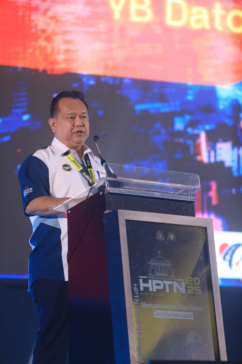 10 &amp; 11 Disember 2025 – YBhg. Dato' Timbalan Ketua Pengarah Kerja Raya (Sektor Bangunan) turut menghadiri Sambutan Kemuncak HPTN 2025 yang berlangsung selama dua hari bertempat di Persada Johor International Convention Centre, Johor Bahru, Johor dengan bertemakan "Mengorak