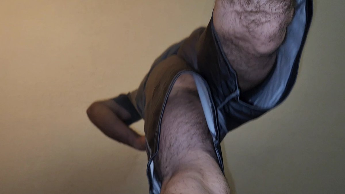 DustinIdoyou's tweet photo. Starting to do more with OnlyFans exclusives! Videos and not being clipped! But here's some pics for ya! Trampling and stomping you in socks and in my gym shorts (which reveals A LOT when I'm perfectly over you!!)
#onlyfans #onlyfansmale #feet #trample #giant #tiny #gay #lgbtq https://t.co/iOzkBJKJMq