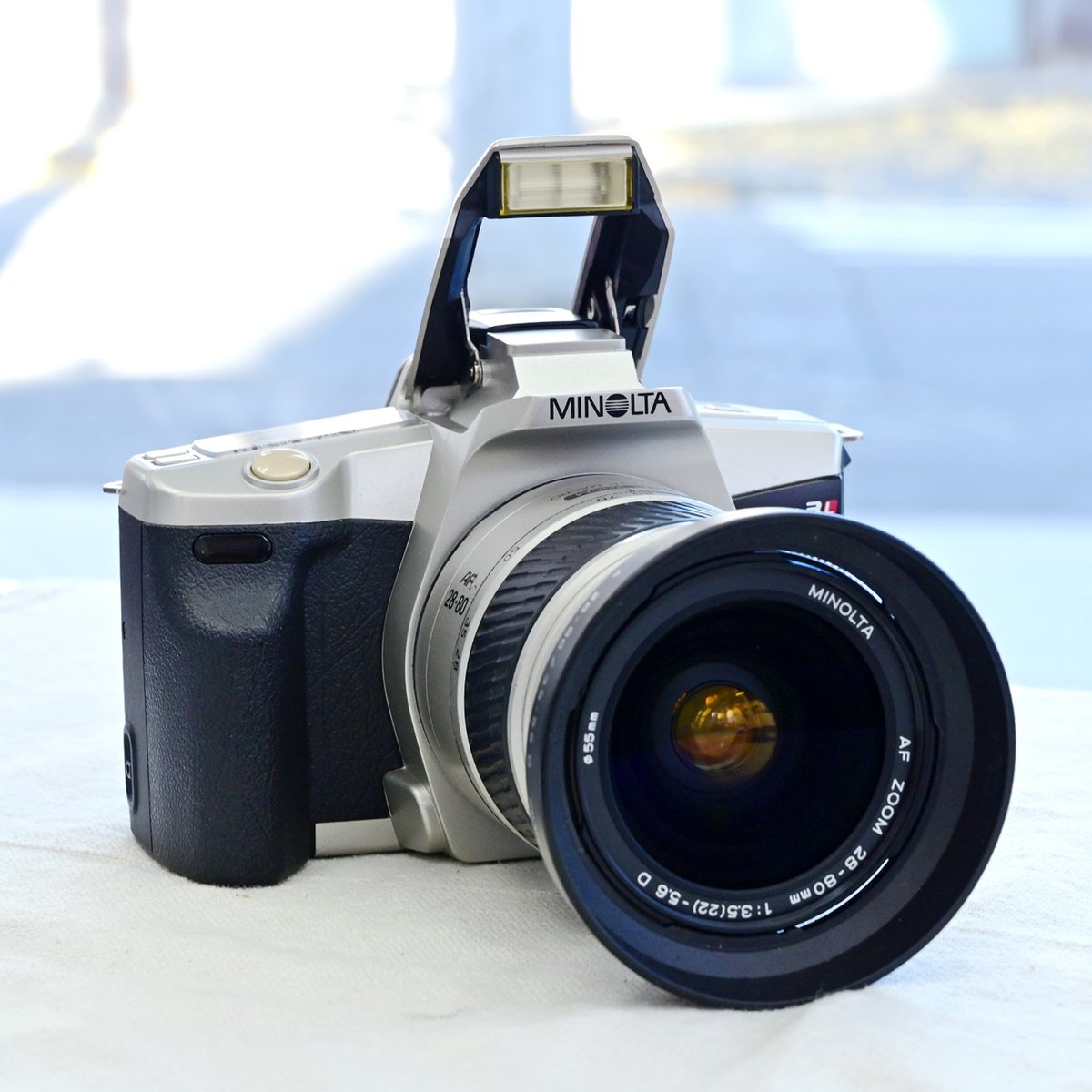 champcamera's tweet image. #Minolta DYNAX 3L + AF28-80 ￥5,800- by 青葉台店

プログラムモード専用機の超シンプル仕様なフィルム一眼レフ。
5種のシーンセレクト付き。手軽かつ小型軽量さが魅力です◎
2039年まで日付も入ります☺

#フィルムカメラ #青葉台 #DYNAX3L #田園都市線
champcamera.co.jp/topics/?id=ao_…