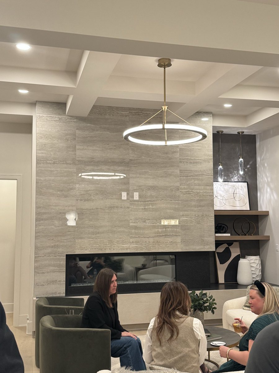 derrickchristy's tweet photo. Toured this beautiful 
 J Greg Allen Homes by Jeanene Marie Design that was just completed in Aberdeen and for sale. Move in ready.

@ApprovedMortCo can provide mortgage payment options. #ShowHome #hometour #MillionDollarListing https://t.co/hS9nfllyds