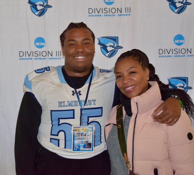 Ty_McRae1's tweet photo. I want to thank @Coach_Heffernan @CoachTreschitta for inviting me and showing me the great things @ElmhurstU_FB is doing. @saguarofootball @D_TKelly https://t.co/EemKBJ2dz0