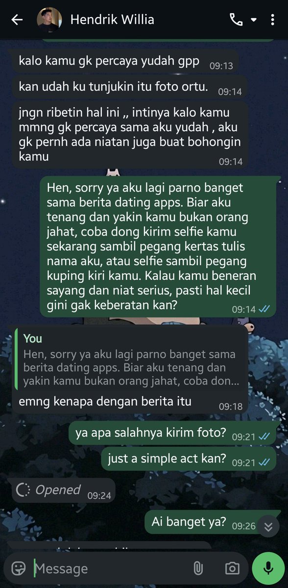 tokkigom02's tweet photo. Terus yg ngakak apa coba,  giliran minta foto pegang telinga, dia kasih foto yg awal tapi kliatan banget AInyaaa wkwkwkwk atulah bajunya juga sama wkwkw diajak telpon susah, disuruh nyamper ke Bandung byk alesan pdhl ngaku tinggal di PIK 2 (kan bs whoosh 30menit bang) wkwkw https://t.co/J6Kn5ink1y