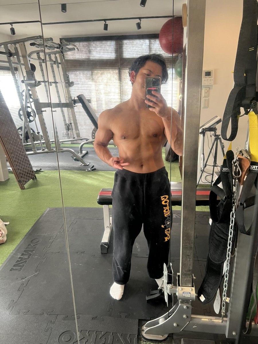tsuckham's tweet photo. やり続けるしか道はなし。覚悟。
トランスジェンダーの方への割引パーソナルは年内で受付終了です。
オフシーズンでこの感じならまあよし😆
変わりたいなら今のうちに。 https://t.co/YetaOhsD8U