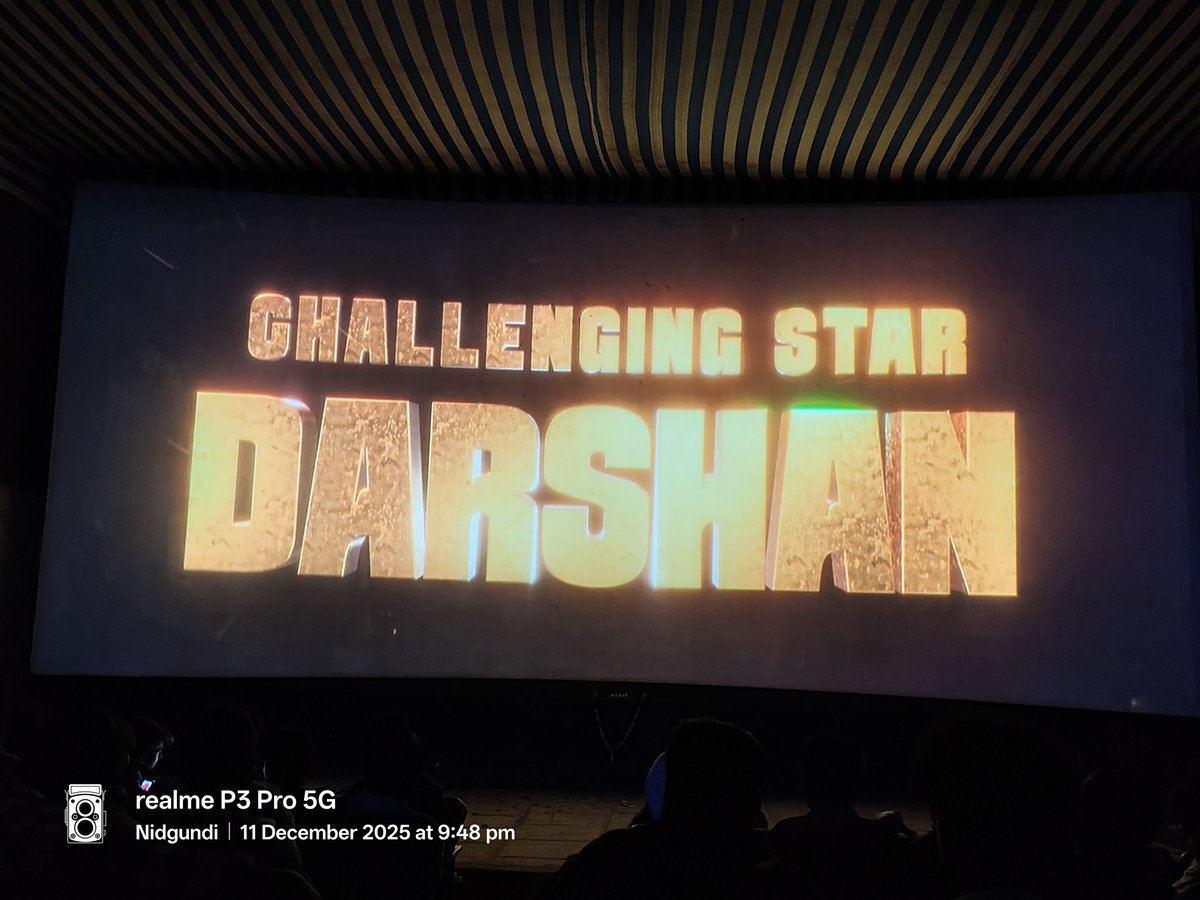 Gaja_Mallu1507's tweet photo. St.. ᵗʰᵉ🇩‌𝗘𝗩𝗜𝗟 #TheDevil 😎🔥
@dasadarshan #DBoss𓃰 Acting'ge fully Fidaaa!!!🥳😍 Top notch✨🫶🏻 #DevilTheMovie B-L-O-C-K-B-U-S-T-E-R🔥🥳✨#Dec11 #NightShow
ಅಭಿನಯ ಅಧಿಪತಿ - ಅಭಿನಯ ಚಕ್ರವರ್ತಿ 
ಪಕ್ಕಾ ಪೈಸಾ ವಸೂಲ್ ಚಿತ್ರ. 
#JaiDBoss #BlockbusterDevil #FDNS @sjmcfilms https://t.co/aEV6QFNsS1