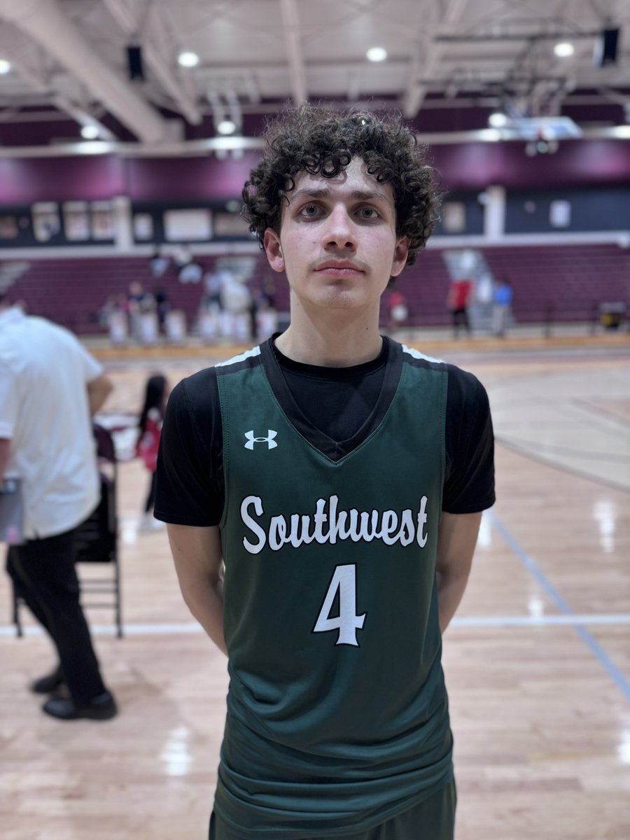 SSports_Media's tweet image. @SSports_Media #SAISDTourney
Location @HighlandsOwls

FINAL – @SWDragonHoops 73 – St. Anthony Yellowjackets 55

Player of the Game: 
@ApoloLewis8 – 14 pts (deadly from deep 🎯)
Spotlight: 
Isiah Logan – 13 pts (lockdown defense + rim attacks)
Niko Martinez – 12 pts added balance…