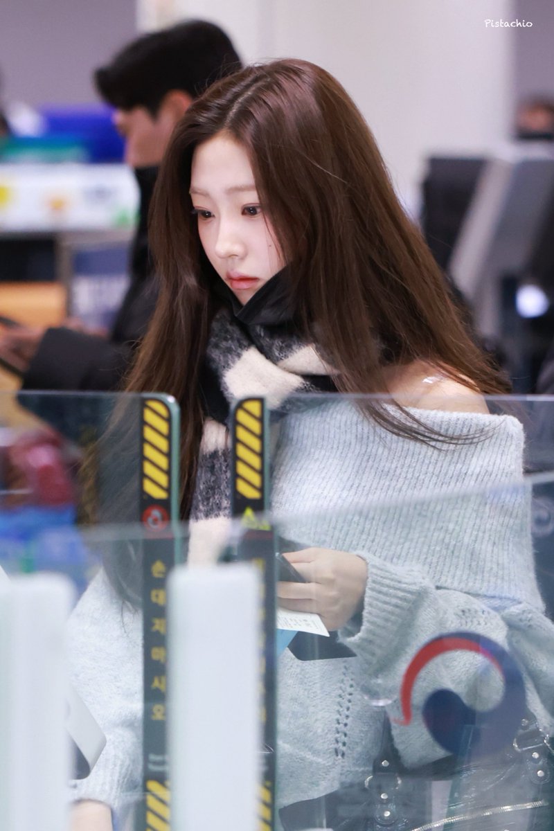 Pistachio_0618's tweet photo. 251212 GMP

#스텔라 #STELLA #Hearts2Hearts #하츠투하츠 https://t.co/mvxbhl4JBx