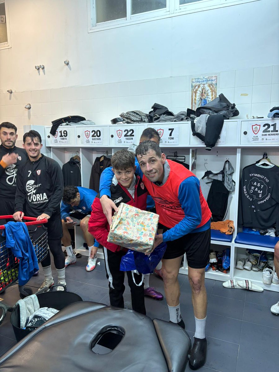 Club de Fútbol Jaraíz. tweet media