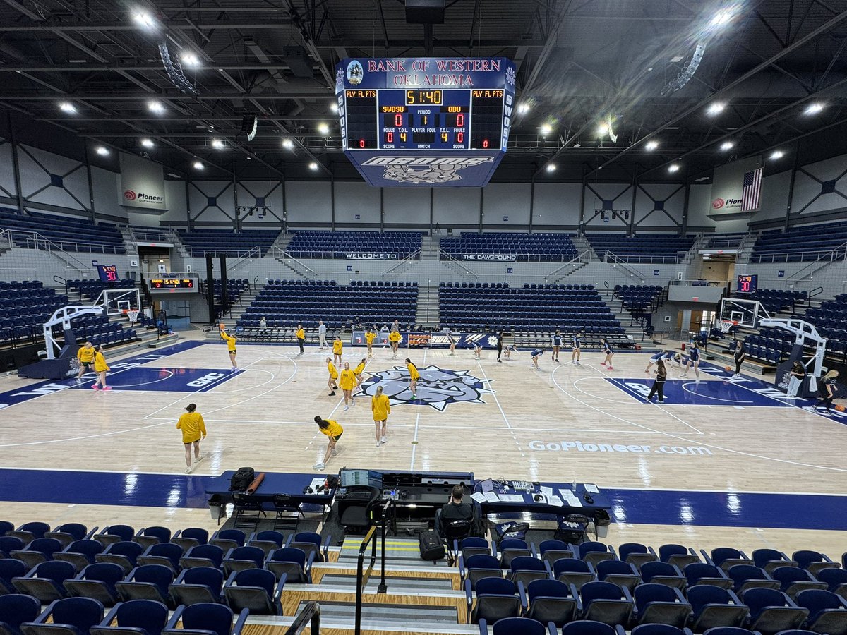 PlayByPlayGuy1's tweet image. 30 minutes from airtime in Weatherford as @OBU_MBBall @OBU_WBBall visit SWOSU! @Danny_Bigmac13 @Coffman_OBU and I have the call on 1450/100.9 in Shawnee and at KGFF.com starting at 5:05pm #OnToVictory 🦬🏀