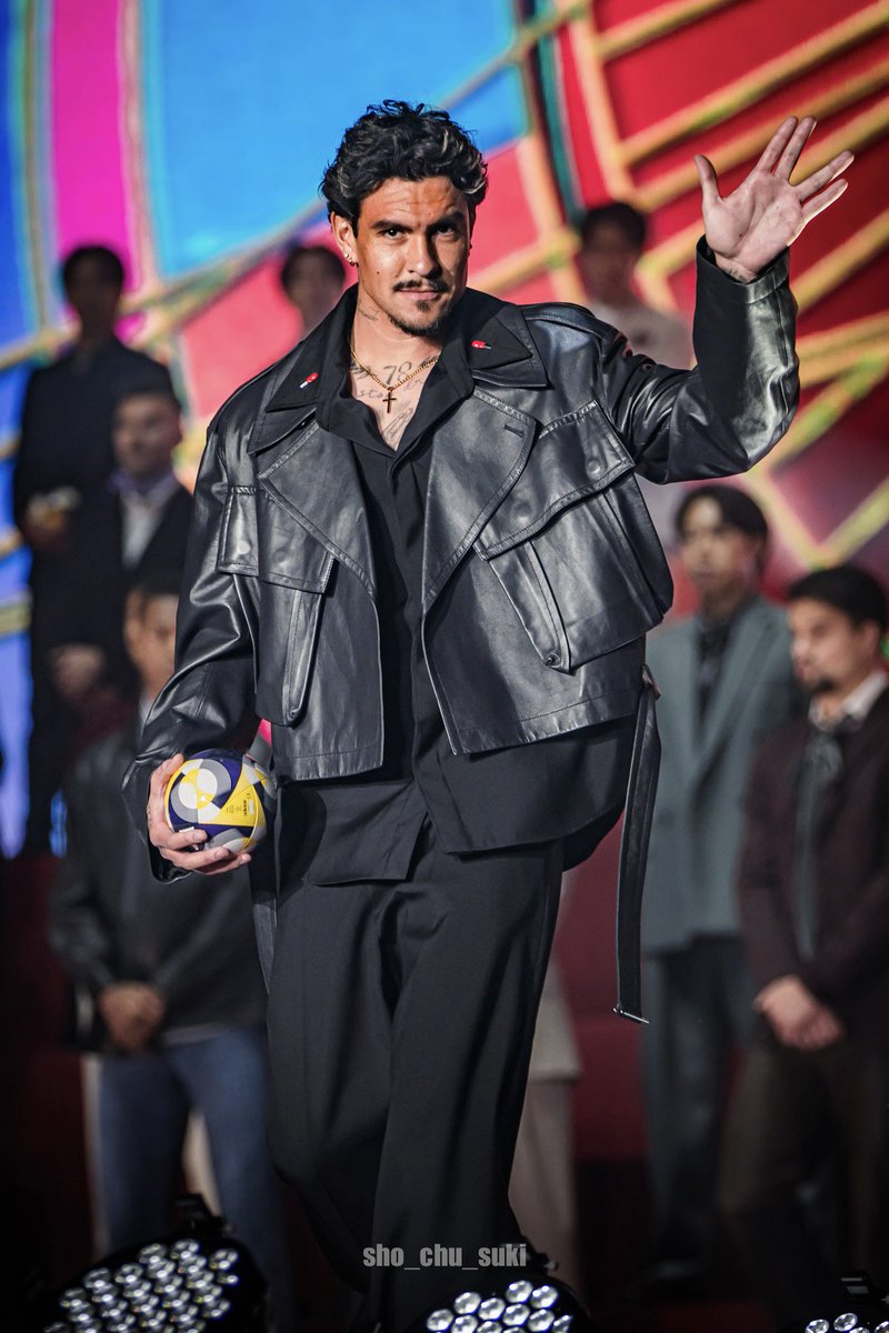 ちょっとあまりにもカッコ良すぎる

#清水エスパルス
#マテウスブエノ
#Jリーグアウォーズ2025