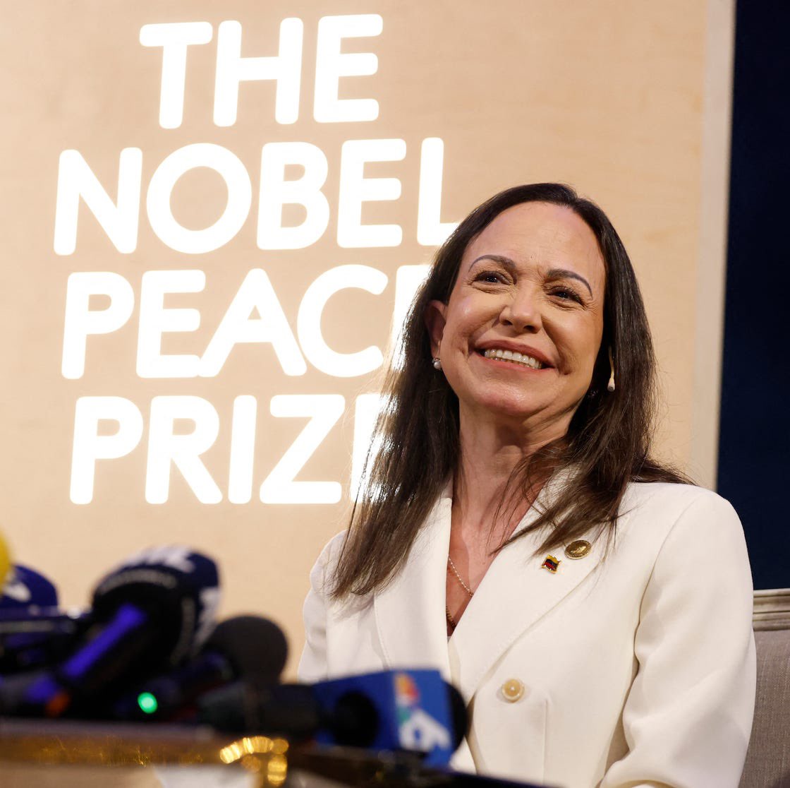 alitomorenoc's tweet image. Si el gobierno de Morena no tiene el valor de pronunciarse sobre el Premio Nobel de la Paz, en el PRI sí tenemos la voz y la claridad para decir lo que hay que decir:

@MariaCorinaYA 🇻🇪 ha sido reconocida por el mundo libre como merecedora del Premio Nobel de la Paz. Y eso no es…