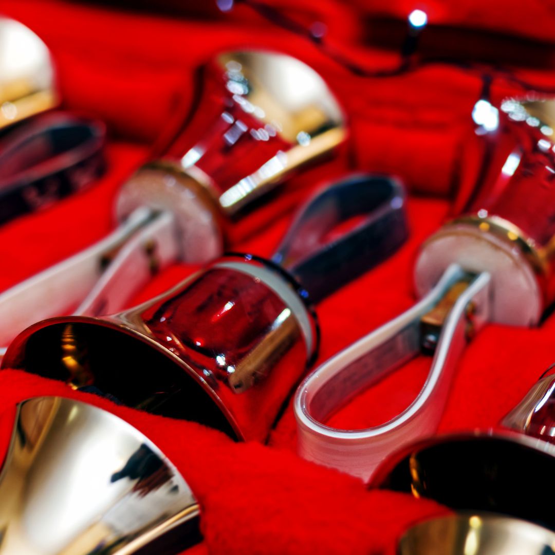 Hurry, the FREE tickets to this year's Holiday Party are going fast. Join us for good food and quality entertainment brought to you by the Grace Chapel Handbell Ringers and the Palmdale High School Chamber Singers! Click below to reserve your space now.
tinyurl.com/yc8k6c8e