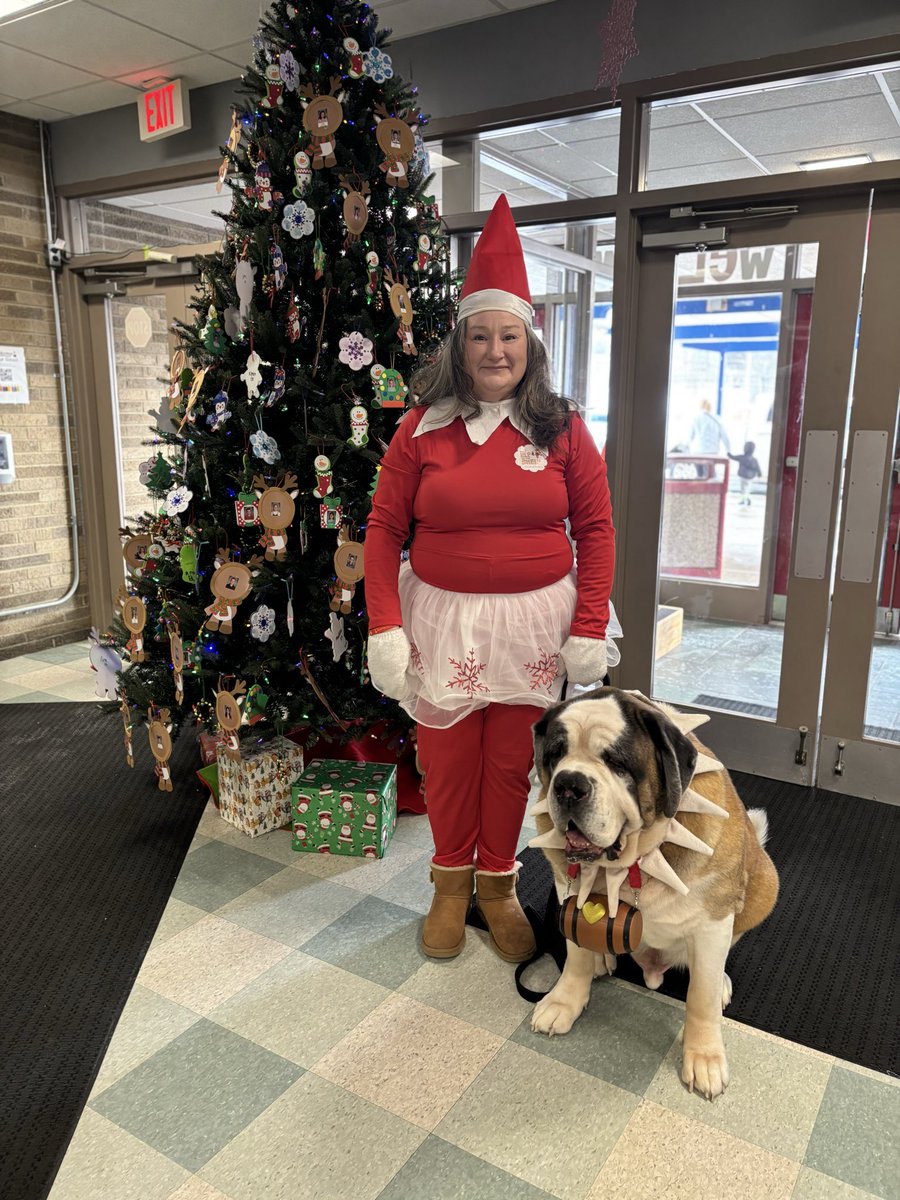 drago_saint's tweet photo. “Elf Pet Drago” and “Miss Elf Amy” spreading Christmas cheer for all to hear at our school therapy visit reading to all the classes “Elf Pet A Saint Bernard Tradition” @elfontheshelf @chandabell #elfontheshelf #elfpet https://t.co/z5zD9WhqZ7