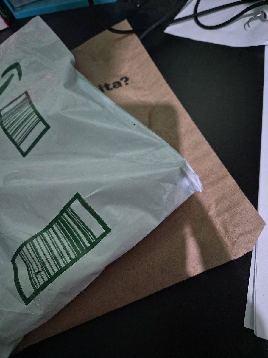 MissParanoid tweet media