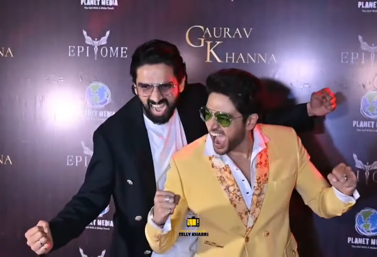 realitybar_yt's tweet image. #AmaalMallik at #GauravKhanna’s Birthday party …
#BigBoss19 #PranitMore #Abhinoor #BB19