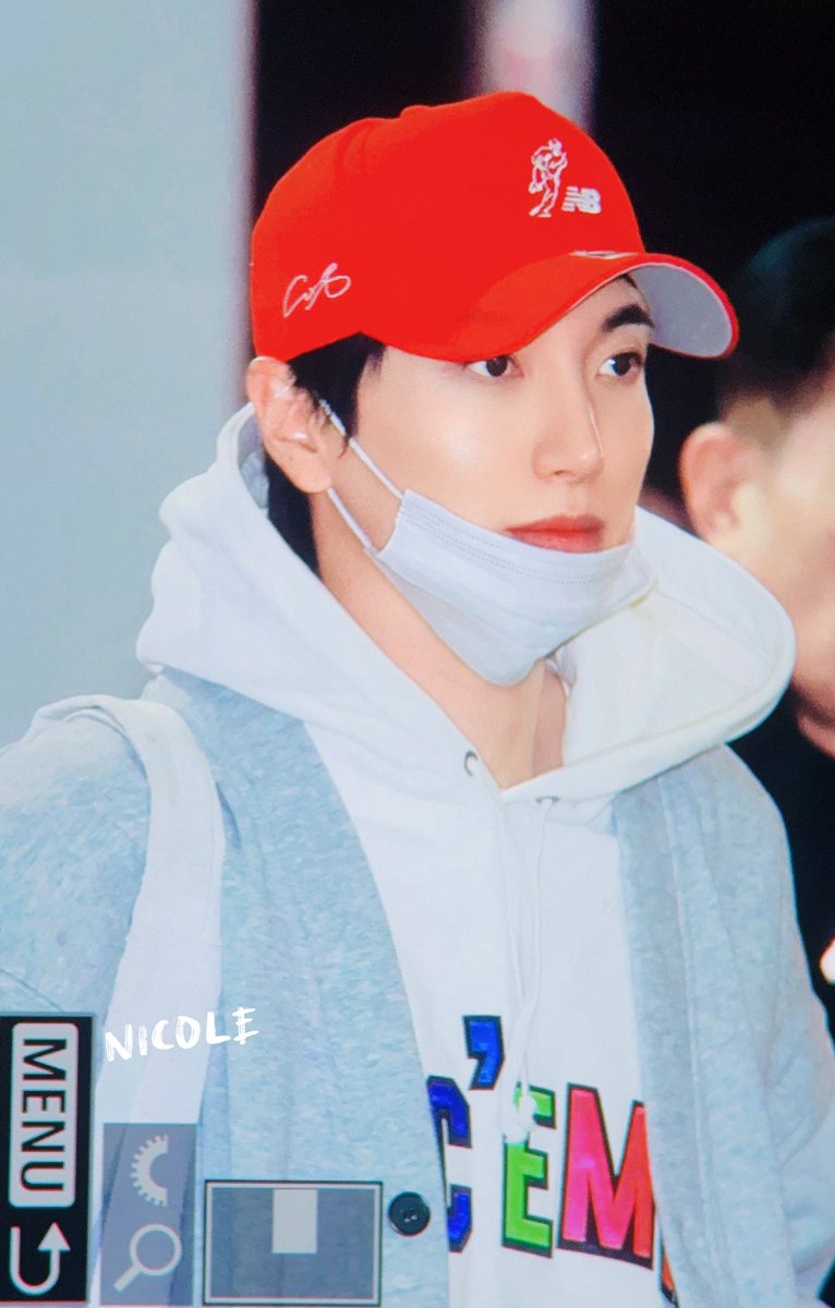 251212  ✈️

#이특 #LEETEUK 
#イトゥク #利特 
#슈퍼주니어 #SUPERJUNIOR #2025MAMA