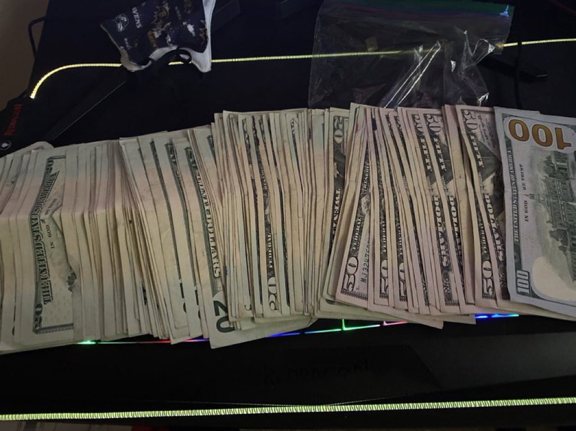 Wayne0594's tweet photo. I really had a good time spoiling one of my daughters. I’m giving out $1000 to the first 50 sugar baby to Like & RT this #legitsugardaddy #sugardaddylegit #usasugardaddy #traveller #philanthropist #philanthropy #moresugarbabyneedasap #moresugarbabyneeded https://t.co/gB7ML6kW0a