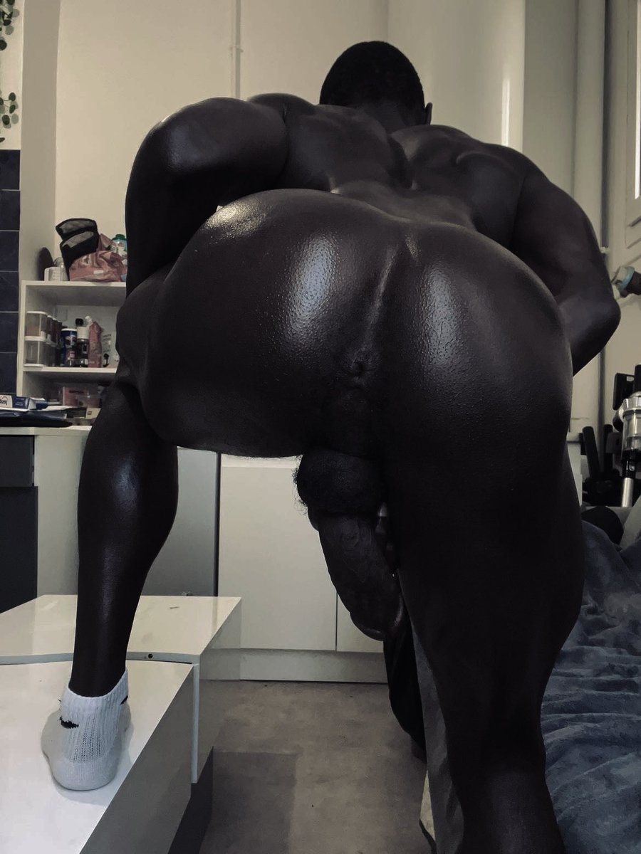 𝐃𝐀𝐑𝐊 𝐒𝐊𝐈𝐍🤴🏿 (244 𝐤) tweet media