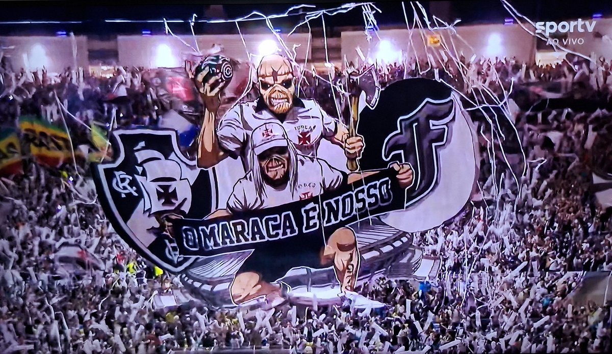 O mosaico da torcida do VASCO no Maracanã: