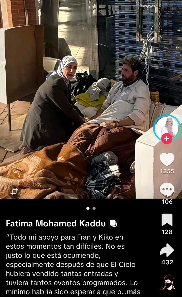 Carmen Medina  sigue ejerciendo de mariliendre en Melilla ♥️