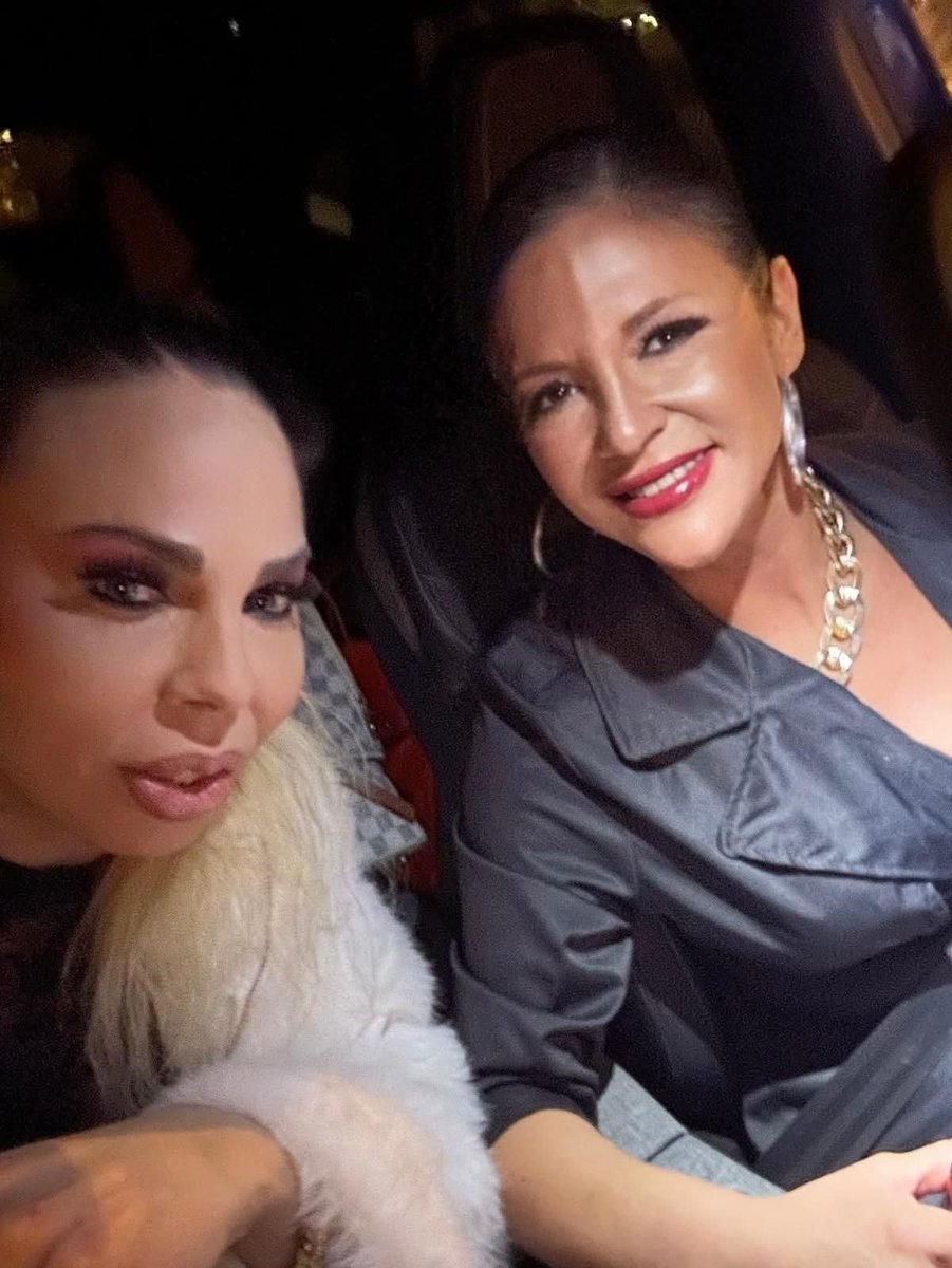 Cristaldecuba's tweet photo. Somos reinas https://t.co/oj63YsDetz