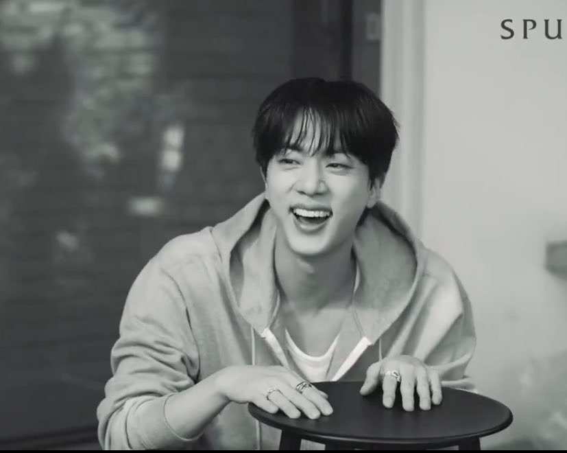 ジンくん現在第3位🥉 明日までです！ ぜひジンくんにお願いします🗳️