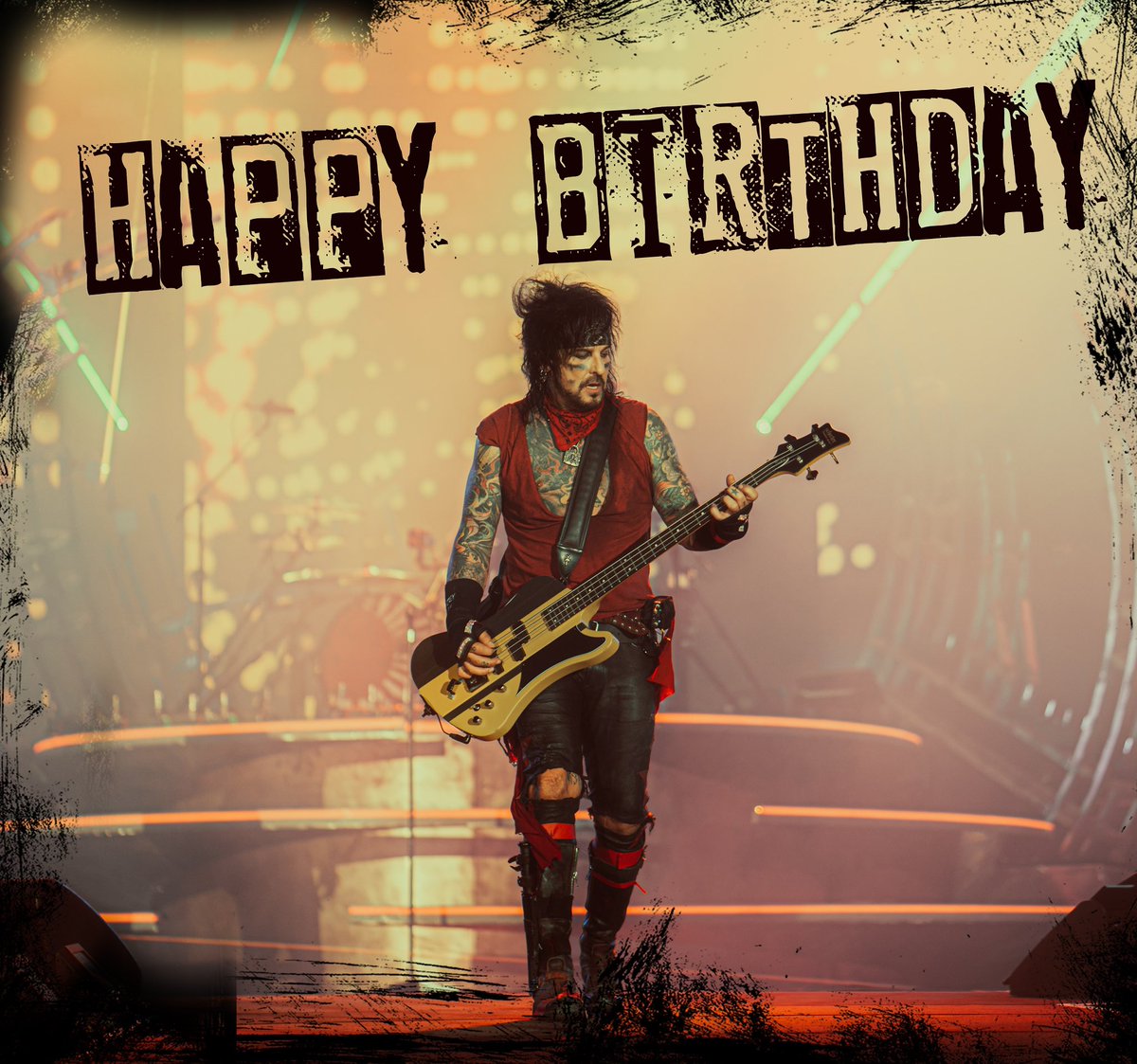 MotleyCrue's tweet photo. 🎉🔥 Wishing a very Happy Birthday to @NikkiSixx ! 💥☠

#Mötleycrüe https://t.co/4XW16bhU3A