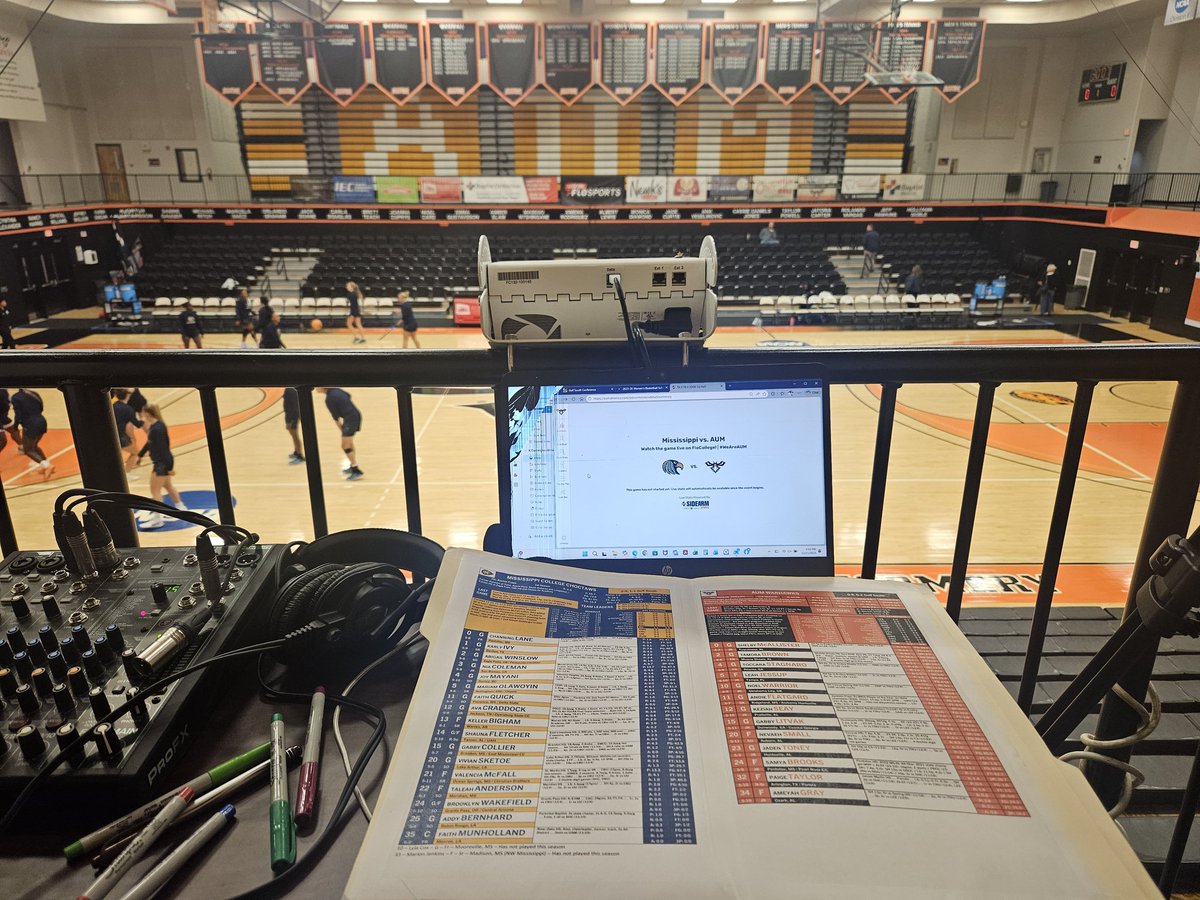 kamarrid's tweet photo. Thursday Night hoops at AUM sees the home @GulfSouth opener for @AUMWarhawksWBB and @AUMWarhawksMBB, who host Mississippi College. Women start at 5:30pm, the men follow around 7:30pm. Both streams will be on @FloCollegeHoops and the FloSports app. https://t.co/HuS3J2FwH6