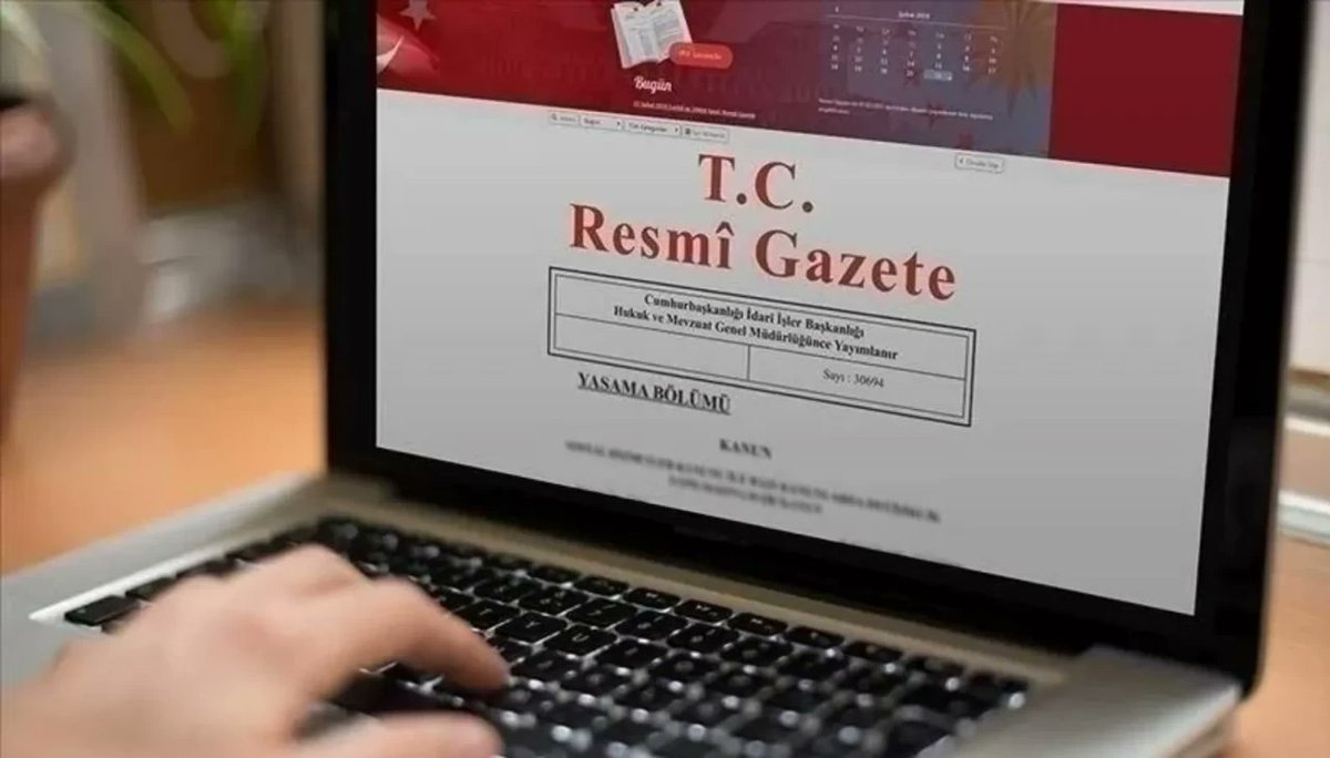 Suça sürüklenen çocukları araştırma komisyonu üyeleri Resmi Gazete’de

turkgun.com/gundem/suca-su…

#resmigazete