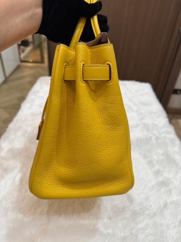 nawazali271's tweet photo. #Birkinhandbag #Hermes #womandesignerbag #bangkok #thailand #authenticitem https://t.co/JJ8CjK8iwc